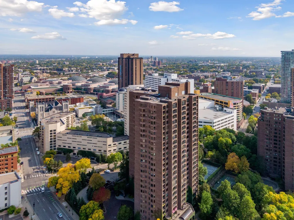 1201 Yale Place #407 Minneapolis, MN 55403