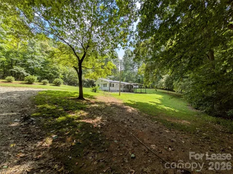 3823 Hickory Highway