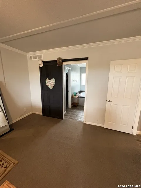 910 Pr 6255 Hobson, TX 78117