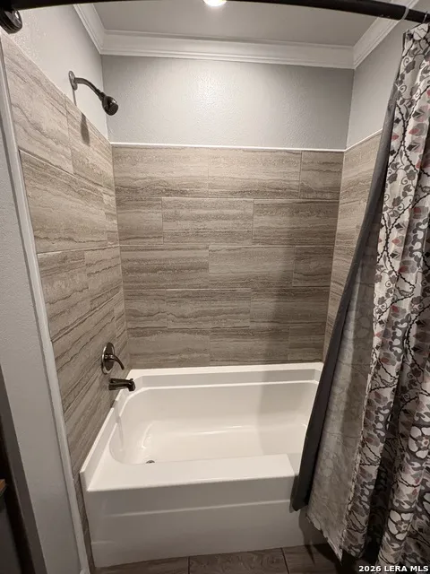 910 Pr 6255 Hobson, TX 78117