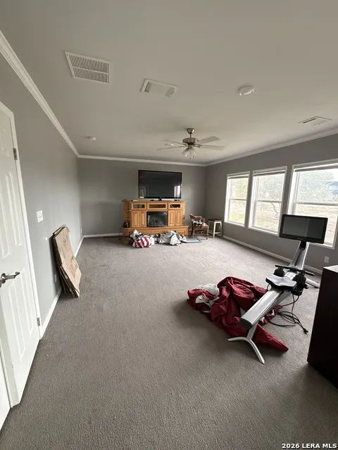 910 Pr 6255 Hobson, TX 78117