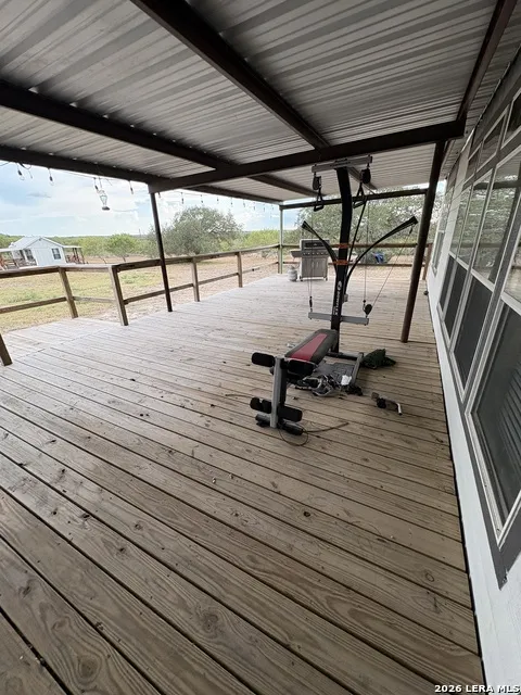 910 Pr 6255 Hobson, TX 78117