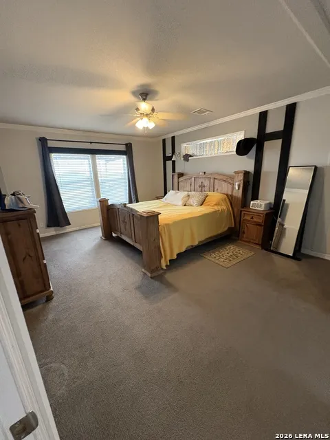 910 Pr 6255 Hobson, TX 78117