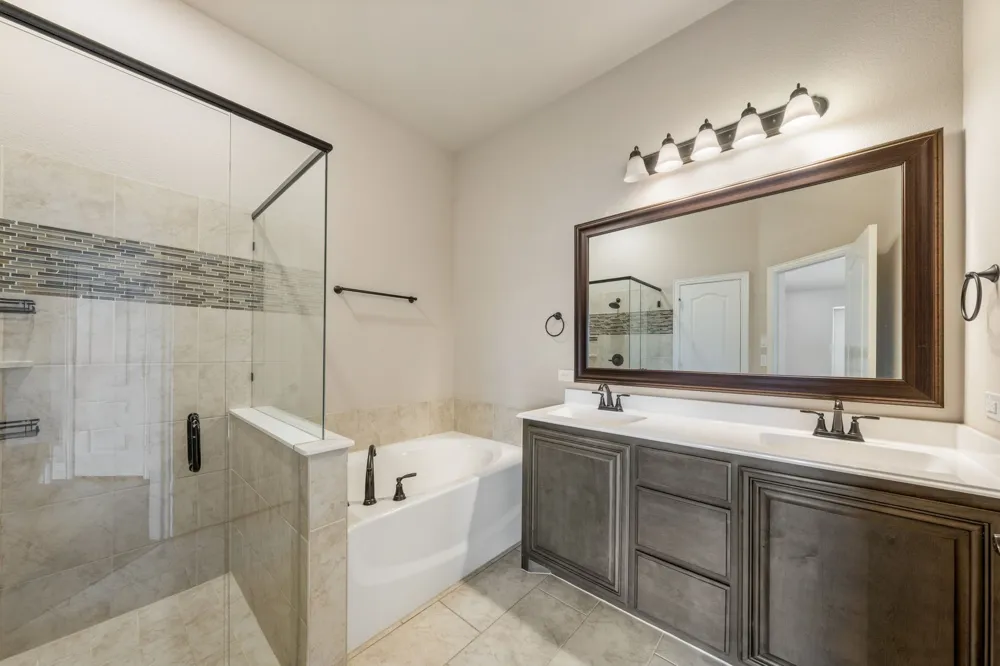 129 Sundance Circle Waxahachie, TX 75165