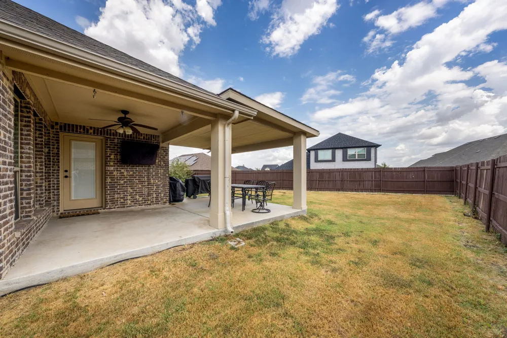 129 Sundance Circle Waxahachie, TX 75165