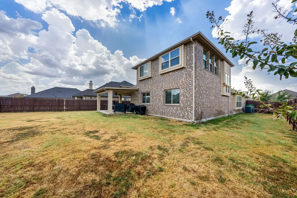 129 Sundance Circle Waxahachie, TX 75165