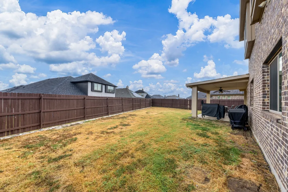 129 Sundance Circle Waxahachie, TX 75165