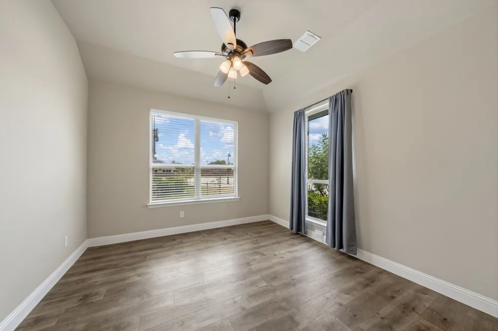 129 Sundance Circle Waxahachie, TX 75165