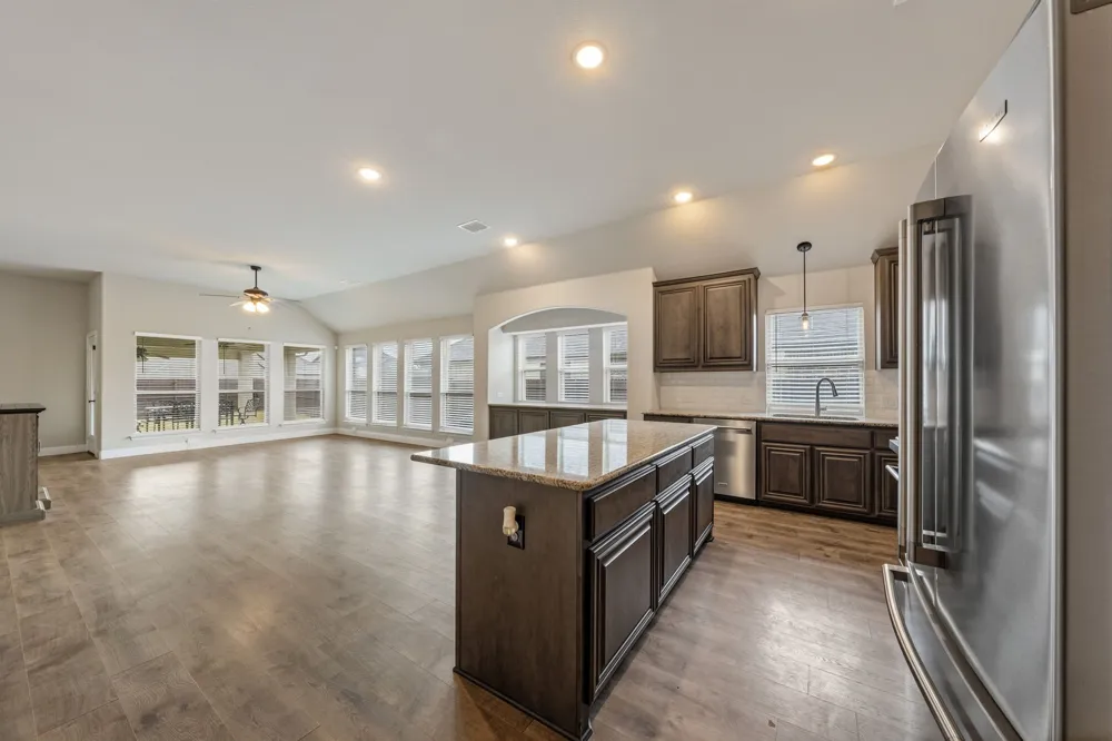 129 Sundance Circle Waxahachie, TX 75165