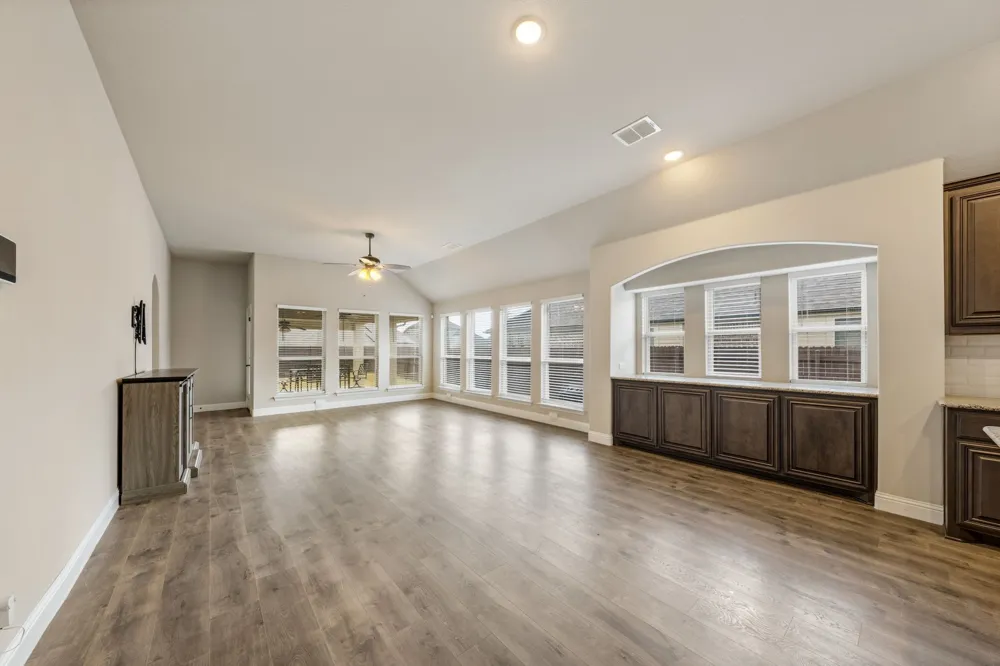 129 Sundance Circle Waxahachie, TX 75165