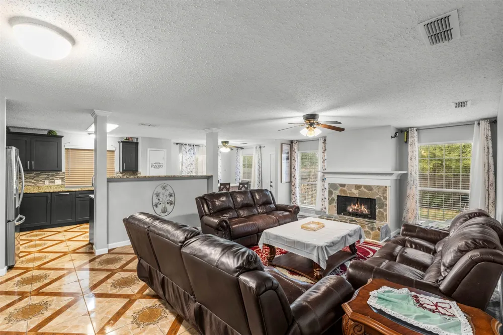 3332 Raleigh Drive Fort Worth, TX 76123