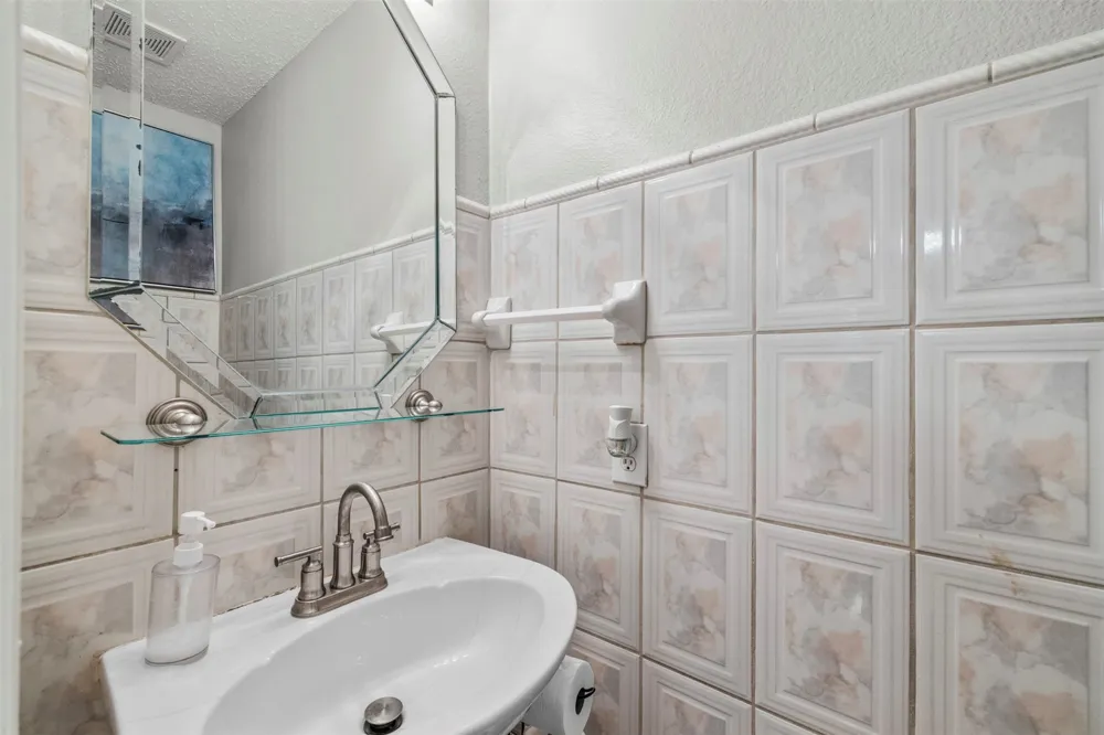 3332 Raleigh Drive Fort Worth, TX 76123