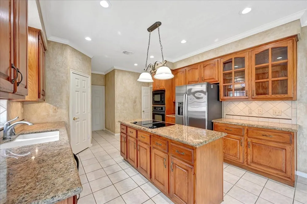 16319 Hazy Pines Court Pasadena, TX 77059