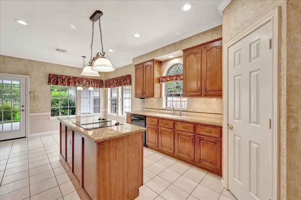 16319 Hazy Pines Court Pasadena, TX 77059