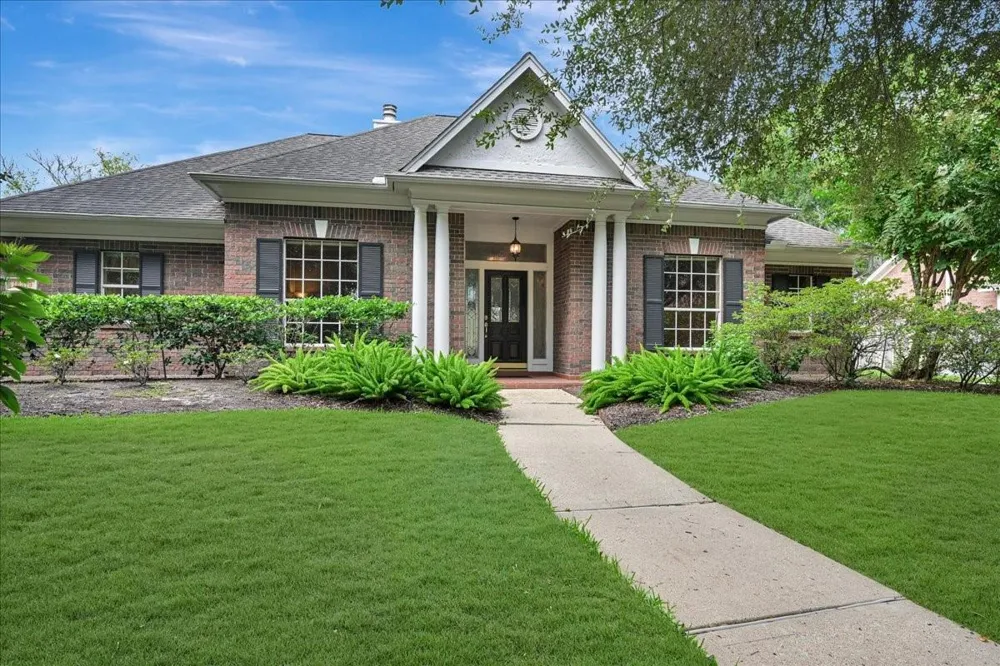 16319 Hazy Pines Court Pasadena, TX 77059