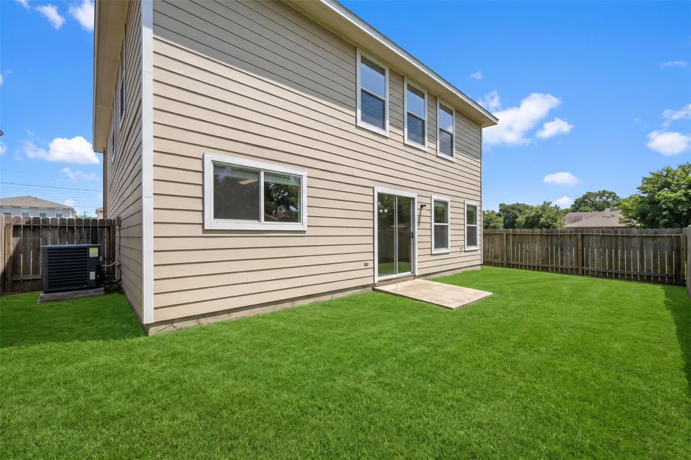16755 Thrasher Drive Conroe, TX 77385