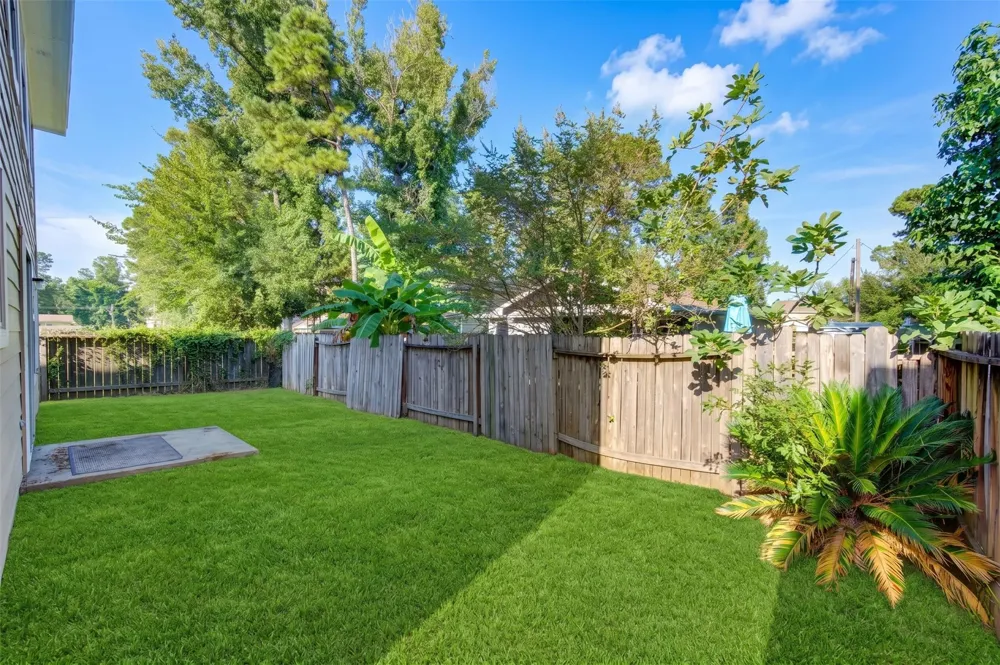 16755 Thrasher Drive Conroe, TX 77385