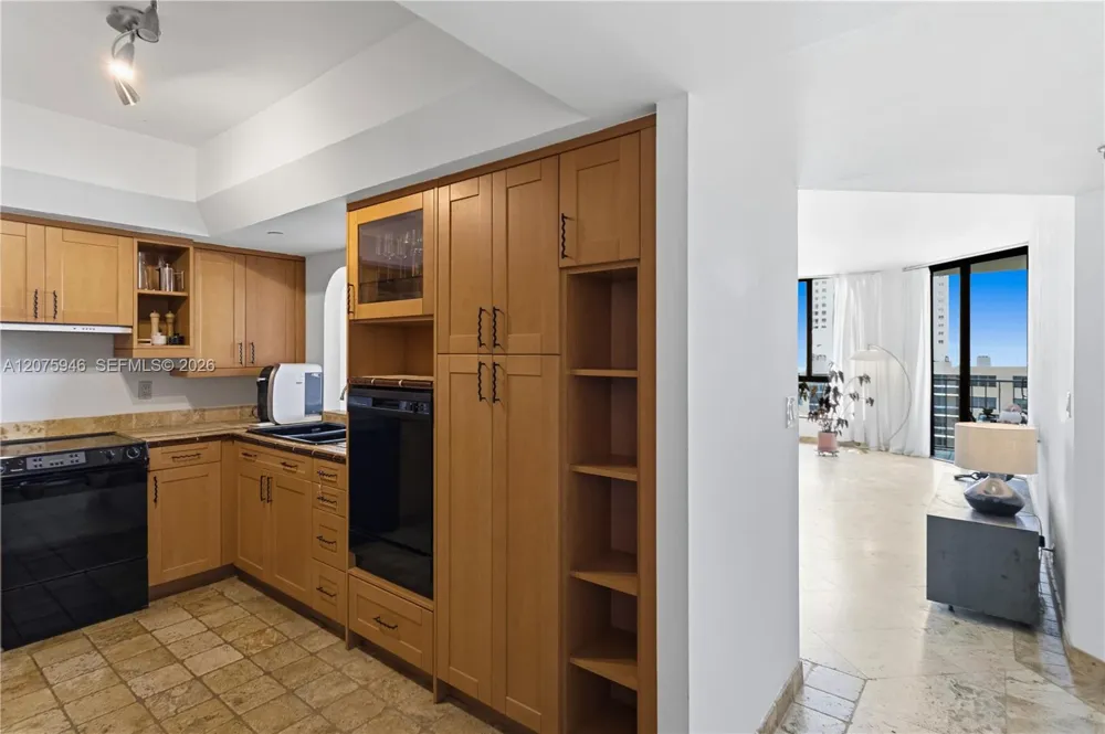 520 Brickell Key Dr #A1902 Miami, FL 33131