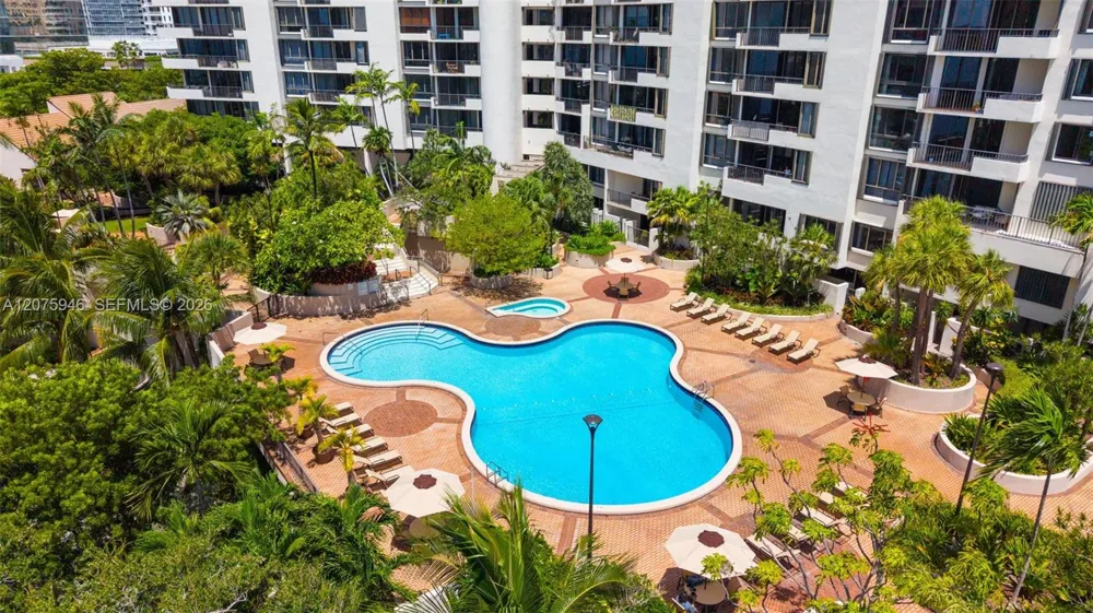 520 Brickell Key Dr #A1902 Miami, FL 33131