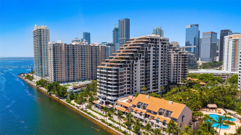520 Brickell Key Dr #A1902 Miami, FL 33131