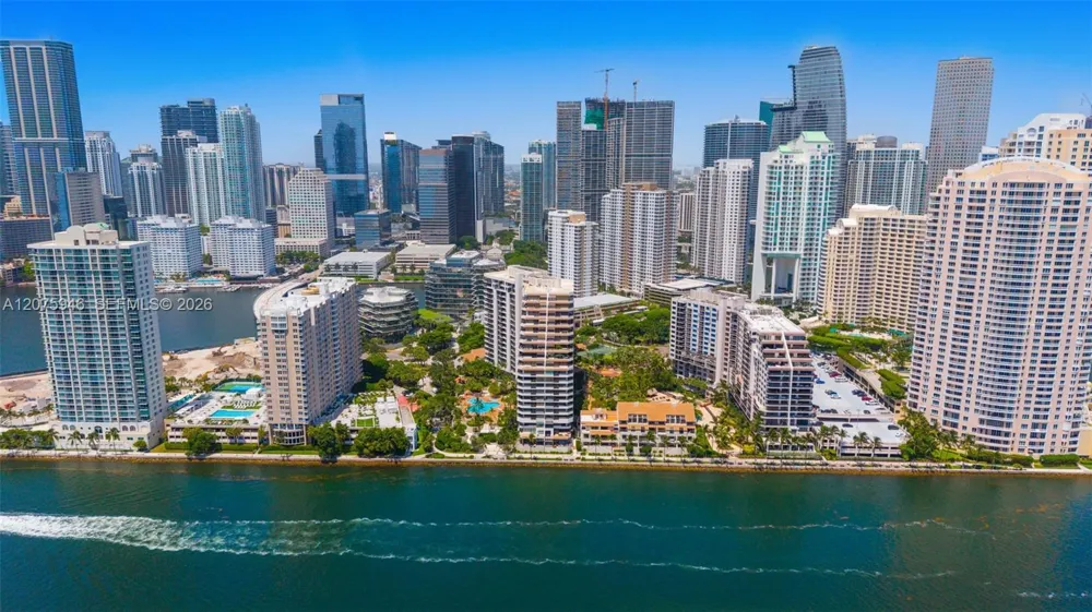 520 Brickell Key Dr #A1902 Miami, FL 33131