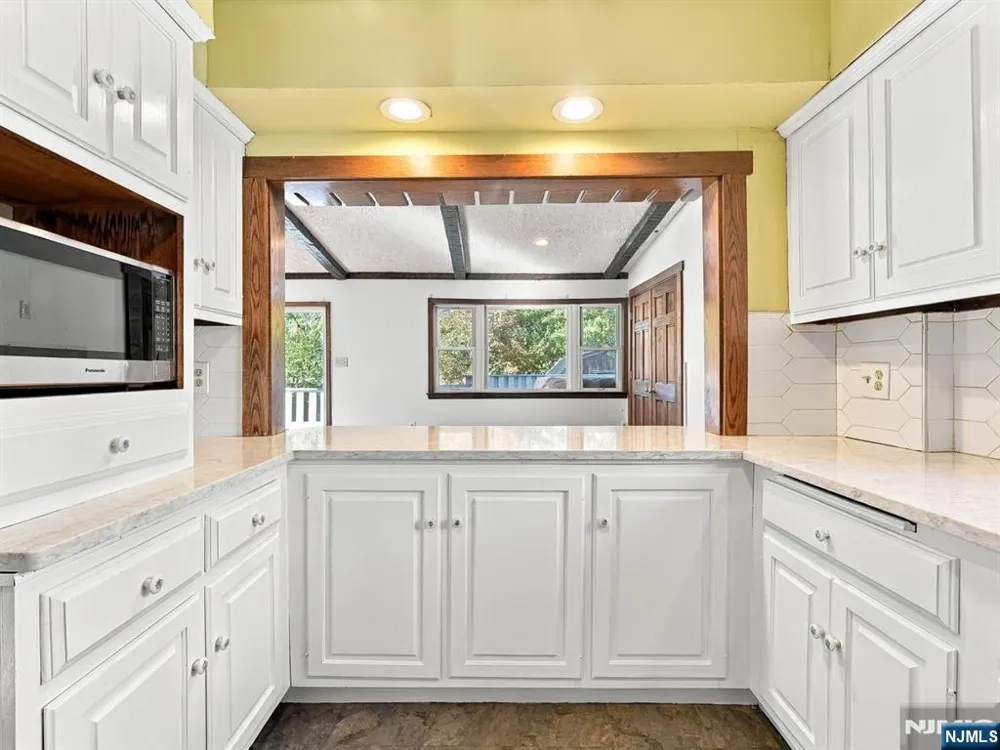 63 Washington Avenue Maywood, NJ 07607