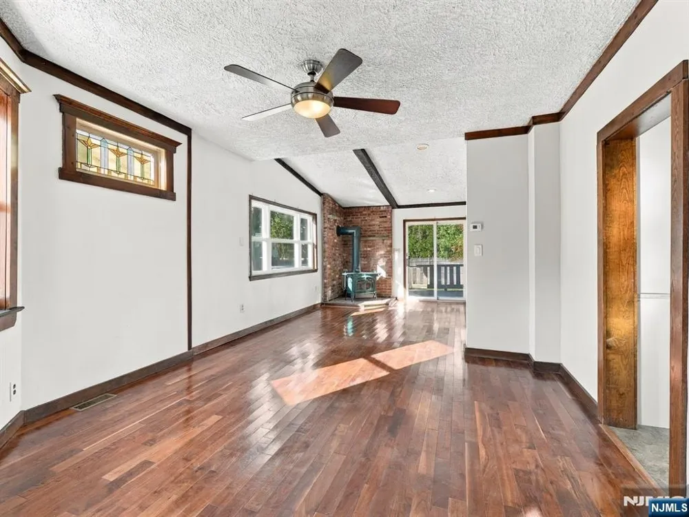63 Washington Avenue Maywood, NJ 07607