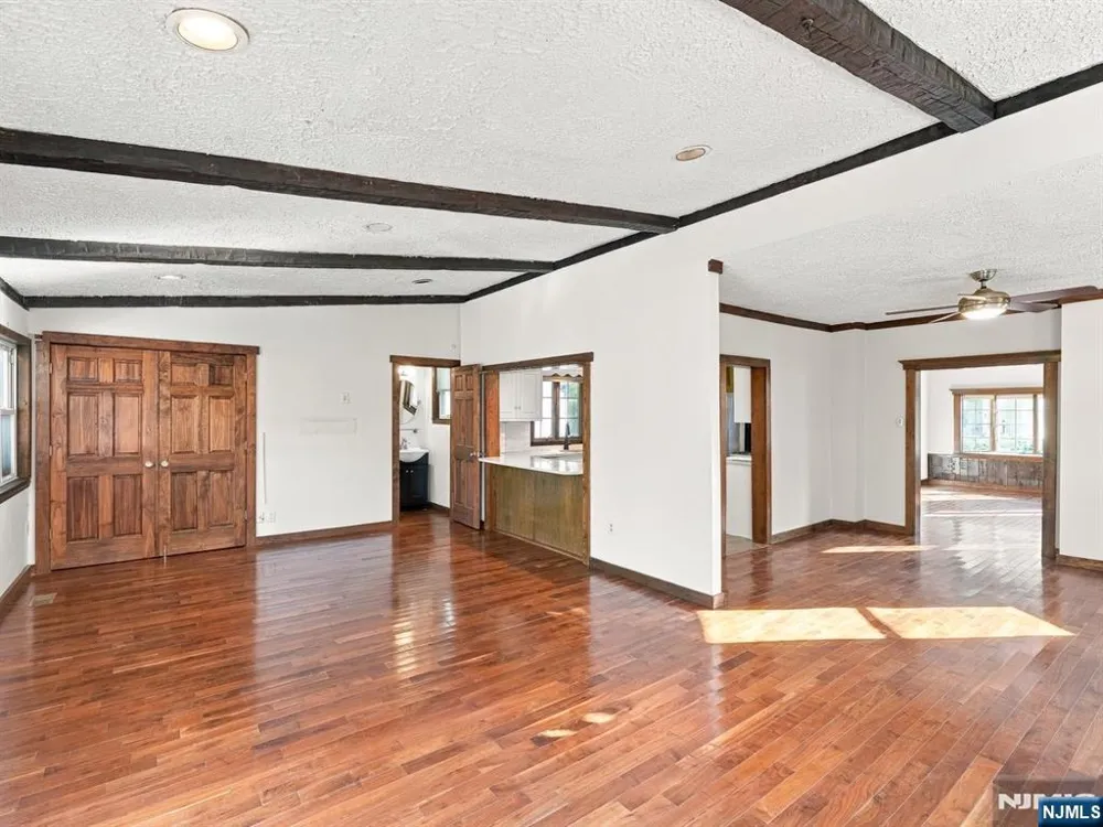 63 Washington Avenue Maywood, NJ 07607