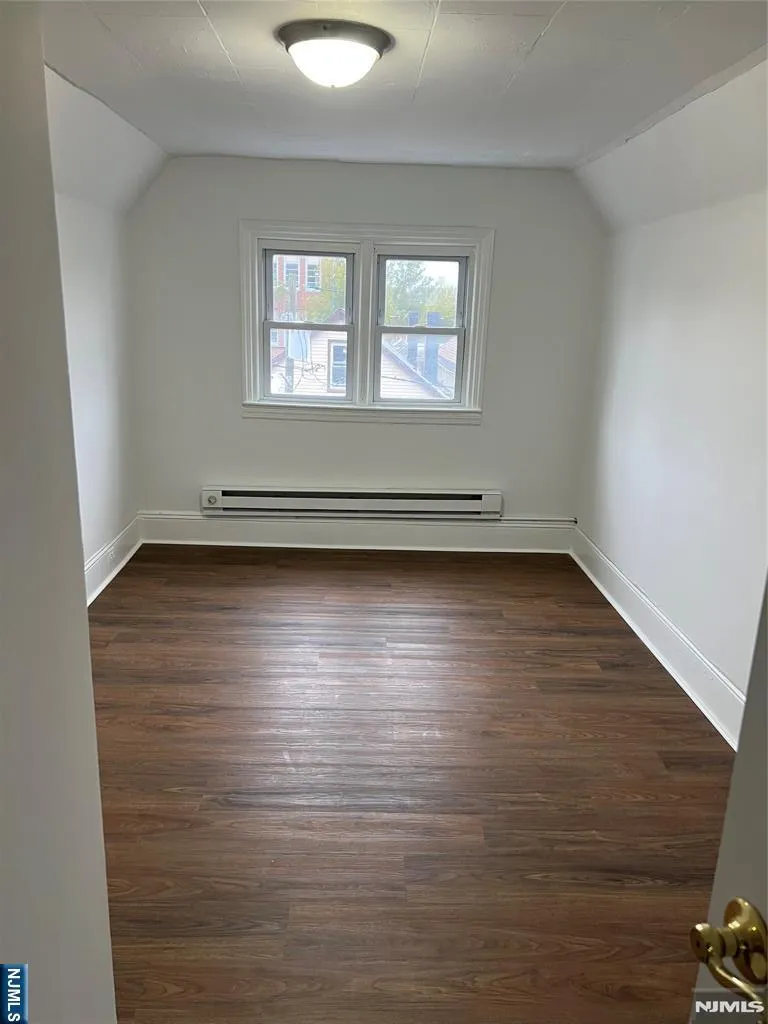 12 Quincy Street 4 Passaic, NJ 07055
