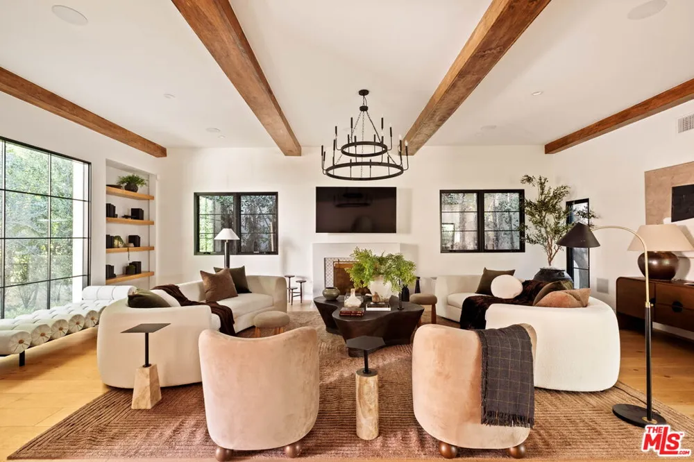 735 Orlando Avenue Los Angeles, CA 90069