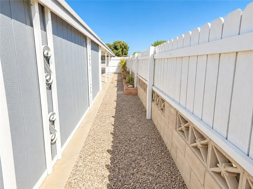 39405 Moronga Canyon Palm Desert, CA 92260