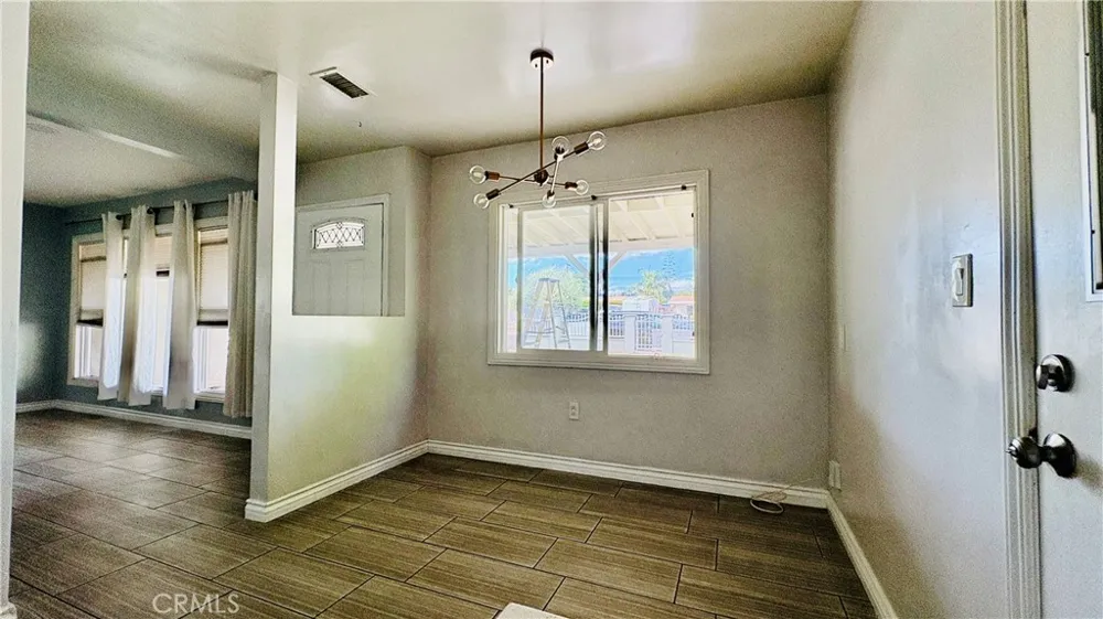 728 Herberts Colton, CA 92324