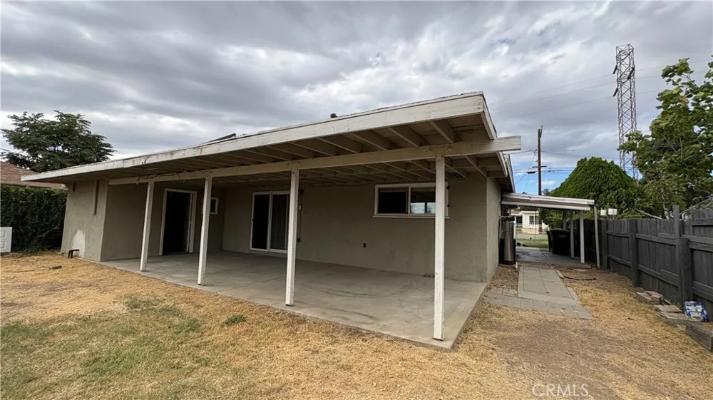 728 Herberts Colton, CA 92324
