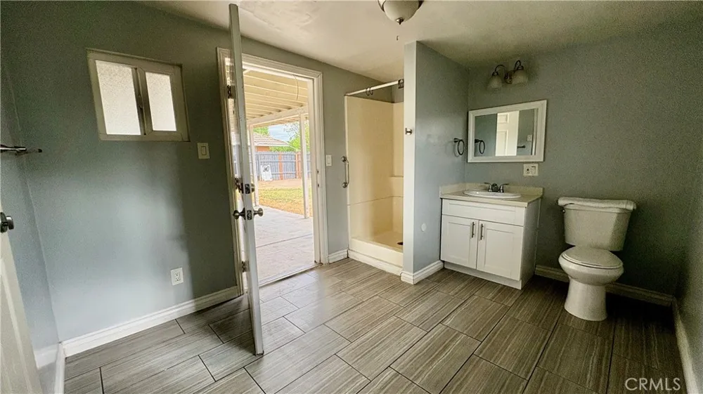 728 Herberts Colton, CA 92324
