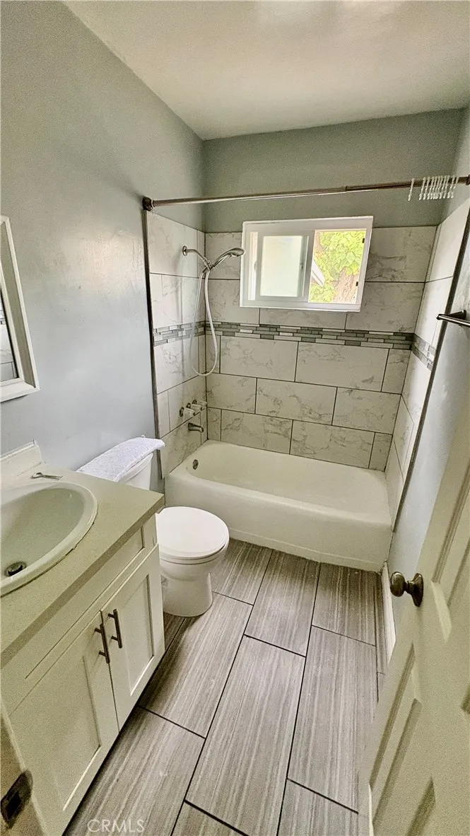 728 Herberts Colton, CA 92324