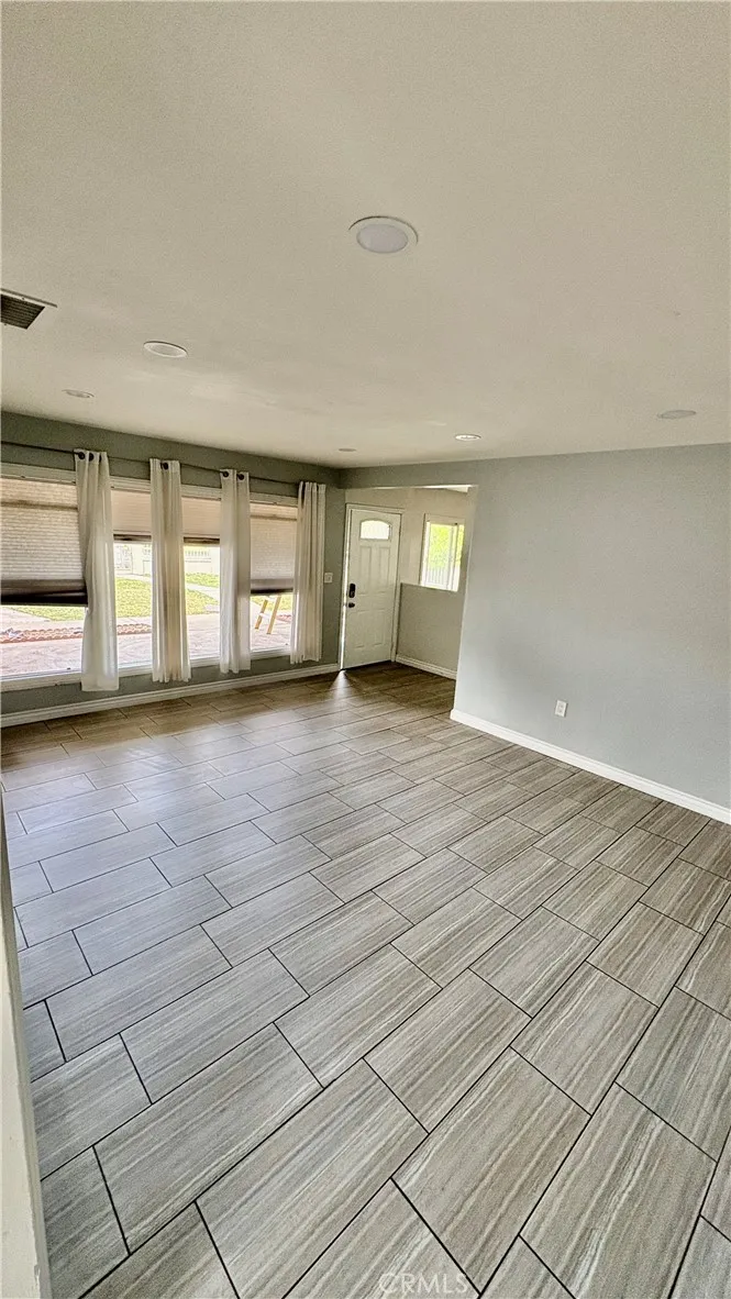 728 Herberts Colton, CA 92324