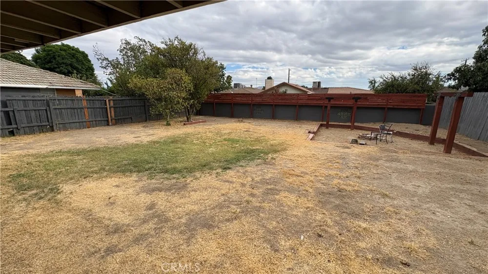 728 Herberts Colton, CA 92324