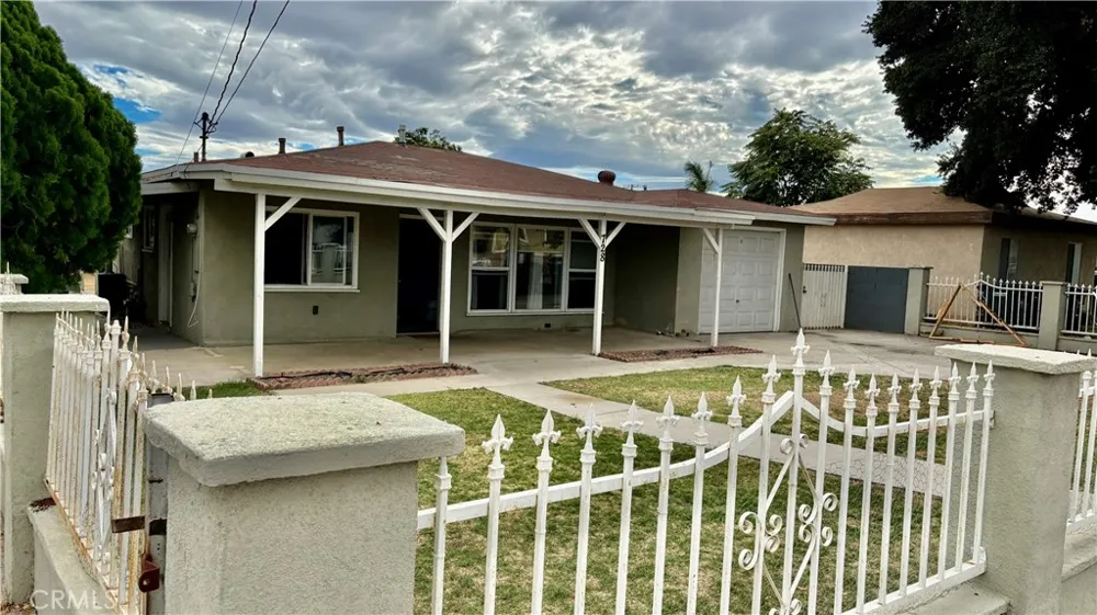 728 Herberts Colton, CA 92324