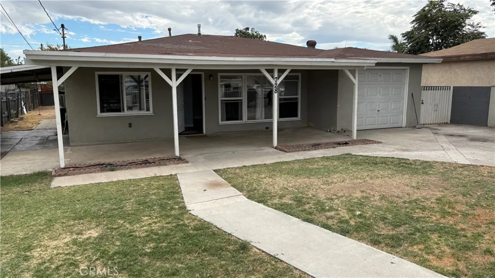 728 Herberts Colton, CA 92324