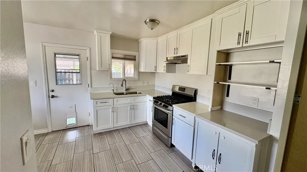 728 Herberts Colton, CA 92324