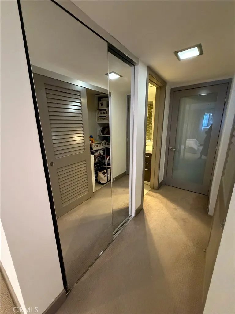 11657 Chenault Los Angeles, CA 90049