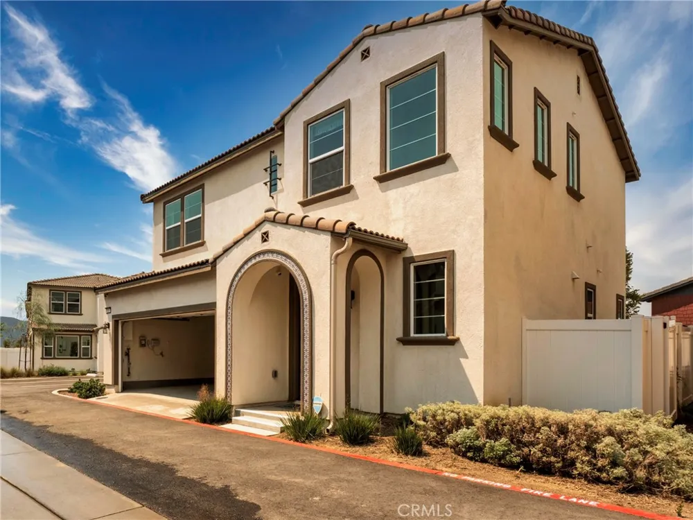 40467 Birchfield Temecula, CA 92591