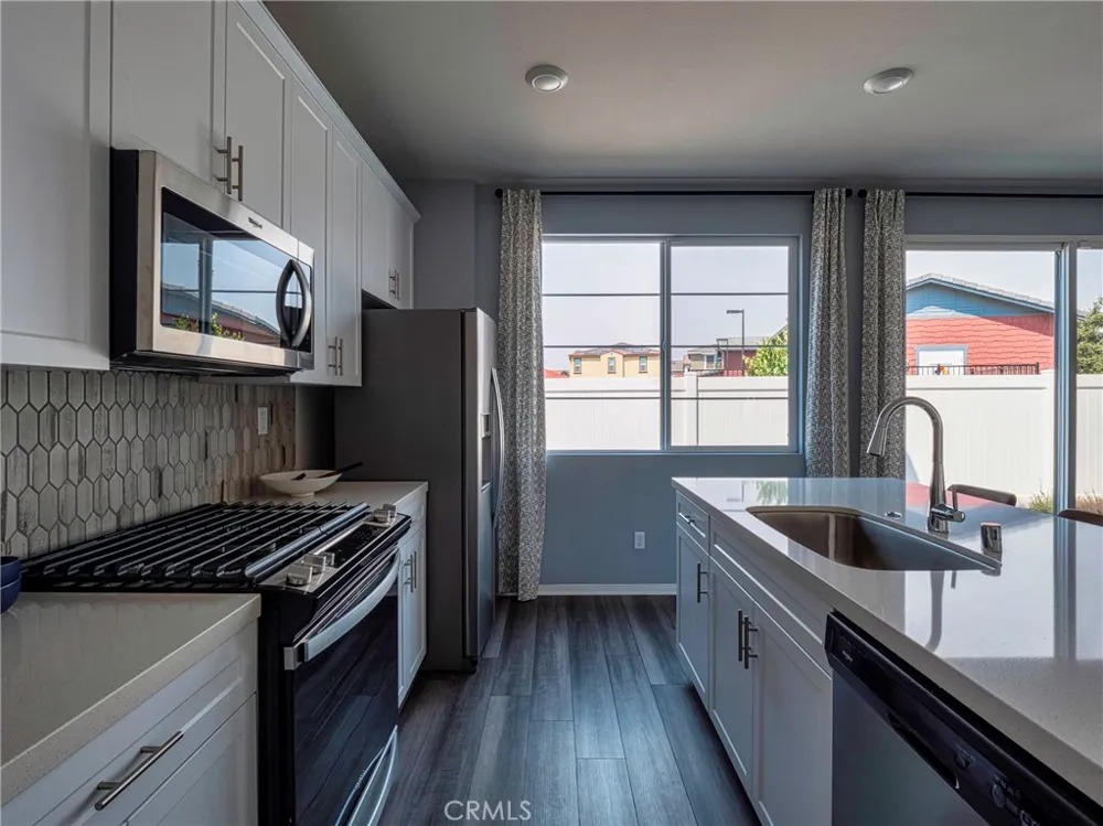 40467 Birchfield Temecula, CA 92591