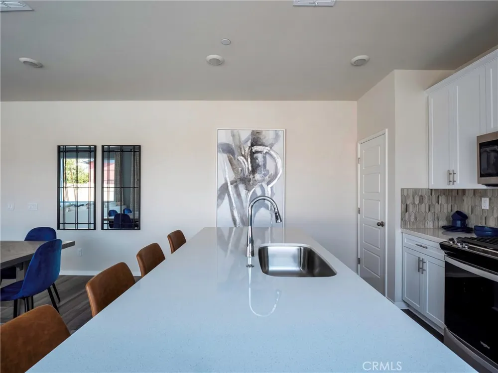 40467 Birchfield Temecula, CA 92591
