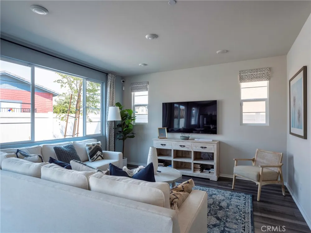 40467 Birchfield Temecula, CA 92591