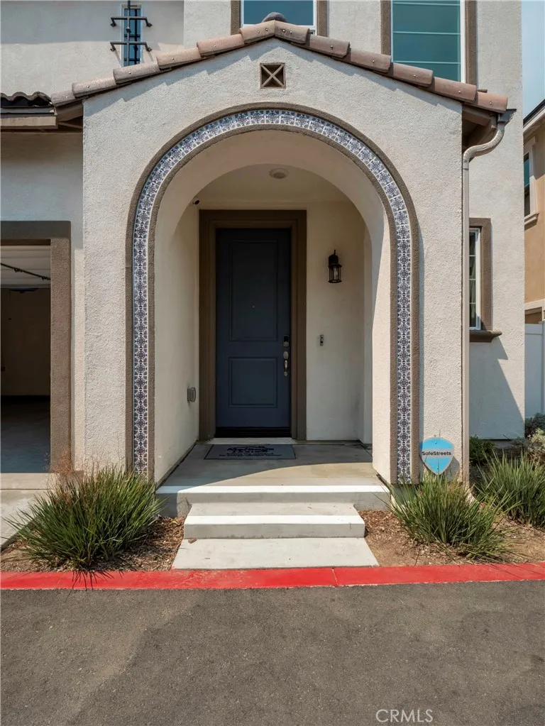 40467 Birchfield Temecula, CA 92591