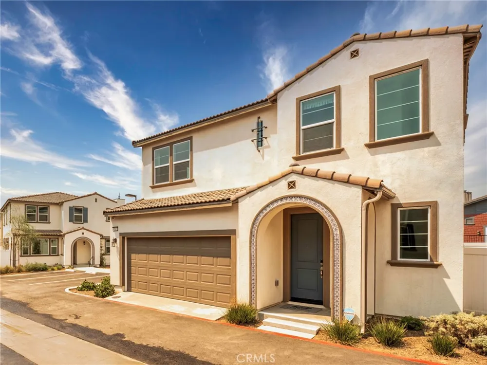 40467 Birchfield Temecula, CA 92591