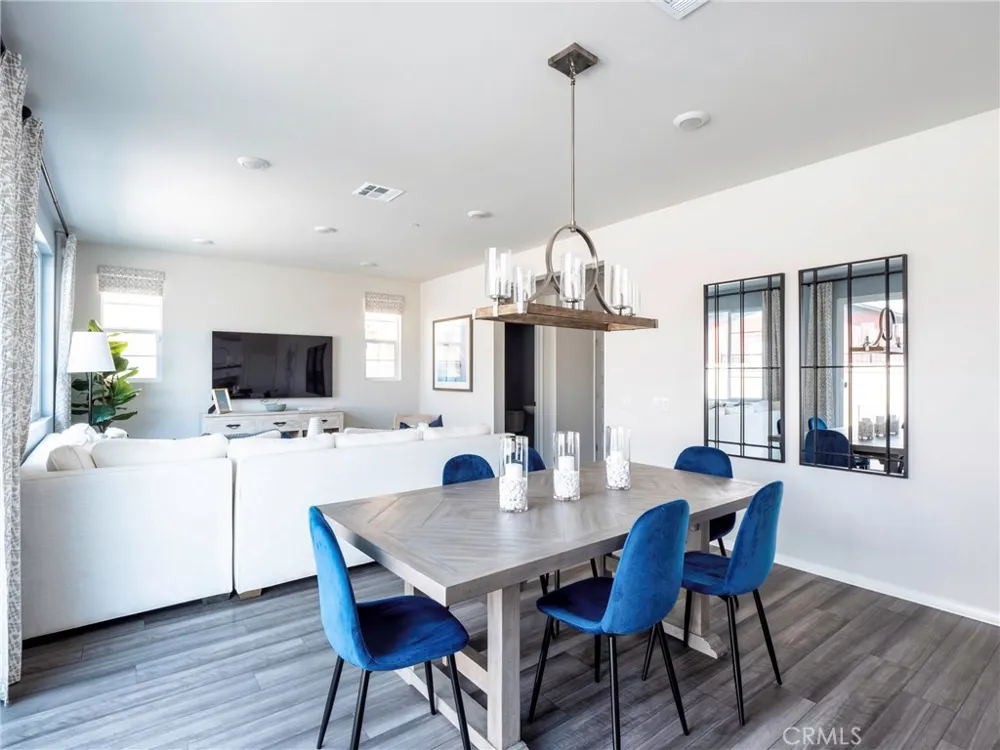 40467 Birchfield Temecula, CA 92591