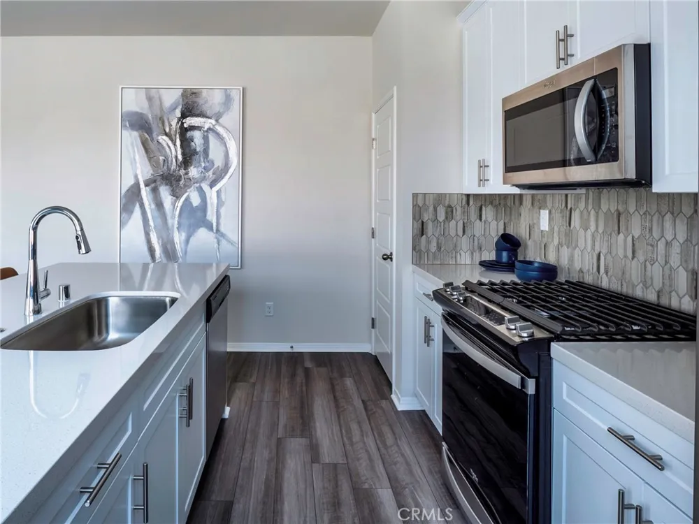 40467 Birchfield Temecula, CA 92591