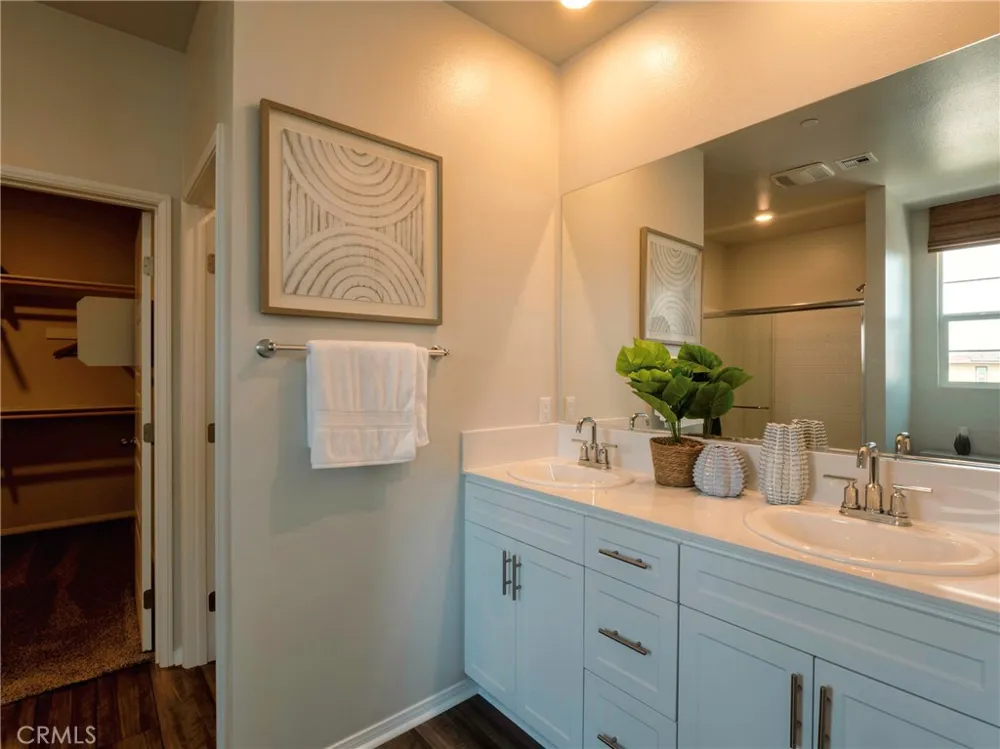 40467 Birchfield Temecula, CA 92591